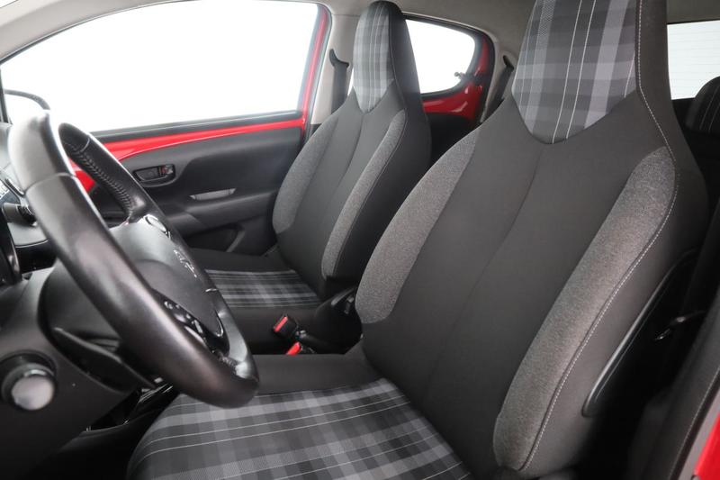 Peugeot 108 1.0 VTi Style Etg5 5p 72 ch