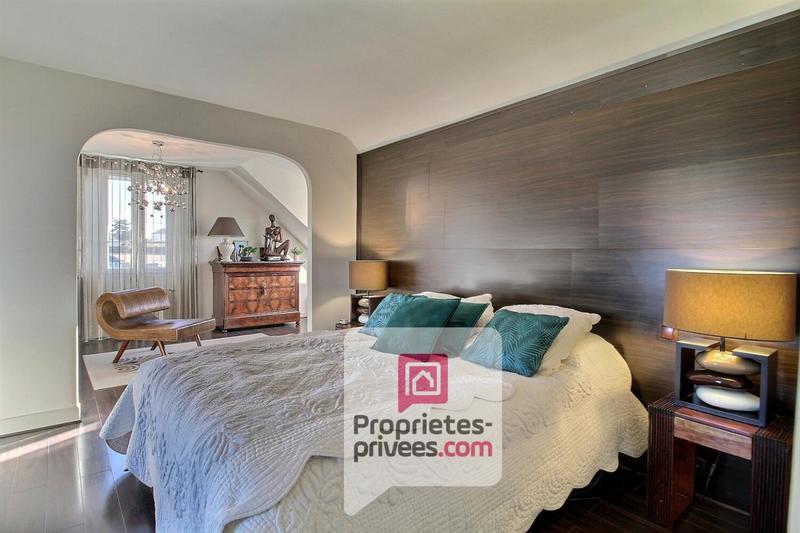 Maison - 166 m² - 7 pièces