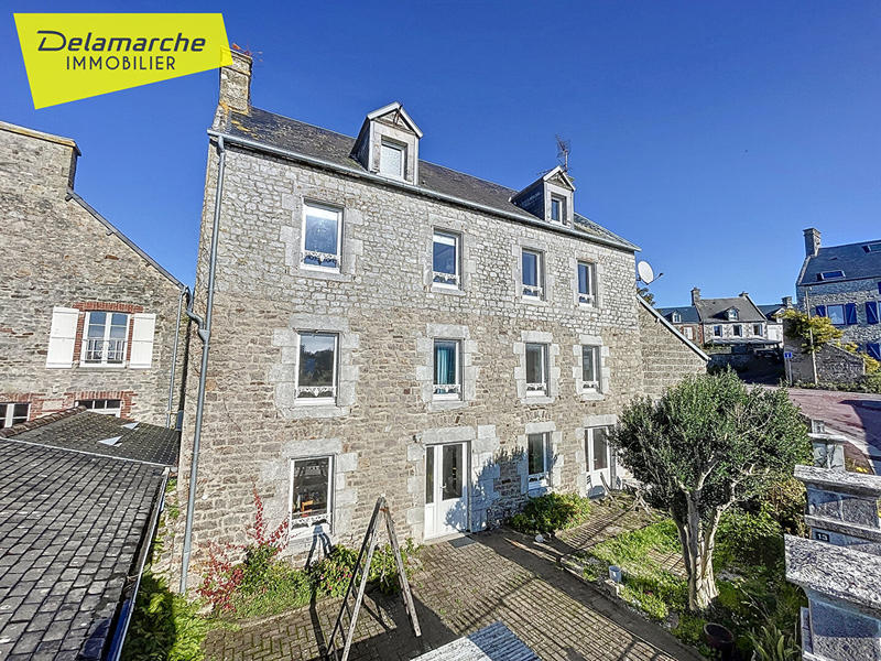 Maison - 205 m² - 6 pièces