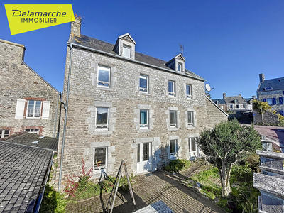 Maison - 205 m² - 6 pièces