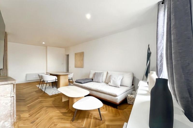 Appartement - 86 m² - 4 pièces