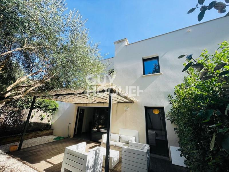 Maison - 106 m² - 5 pièces