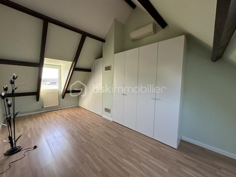 Maison traditionnelle - 160 m² - 6 pièces