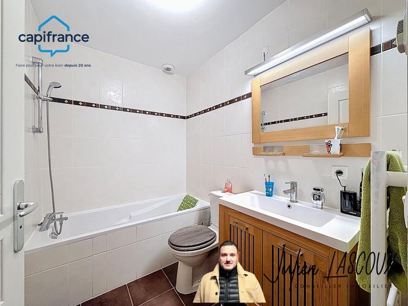 Maison - 98 m² - 5 pièces