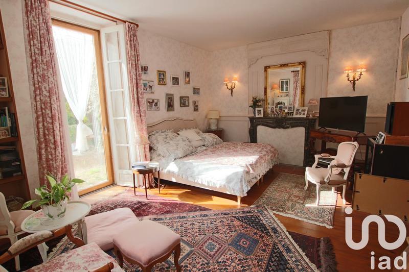 Maison - 411 m² - 9 pièces