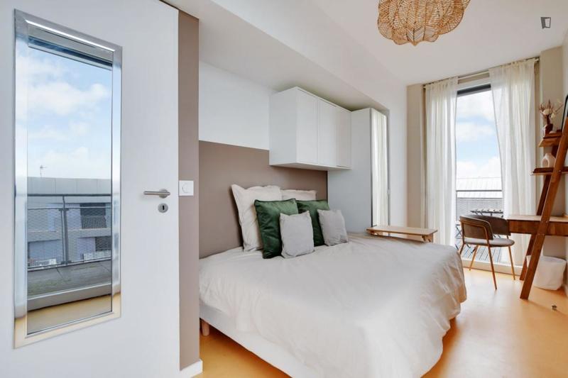 Chambre - 9 m² - 4 pièces