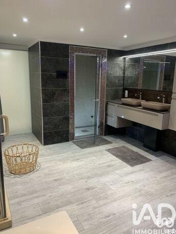 Appartement - 103 m² - 5 pièces