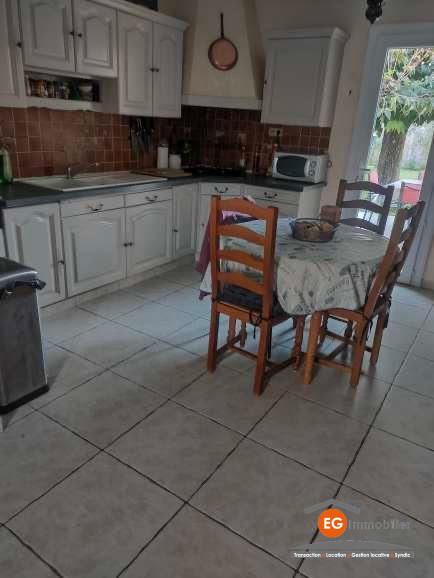 Maison - 90 m² - 3 pièces