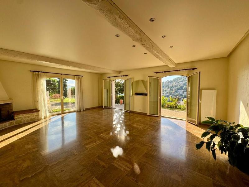 Villa - 130 m² - 4 pièces