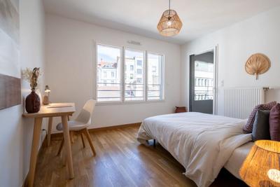 Appartement - 90 m² - 4 pièces