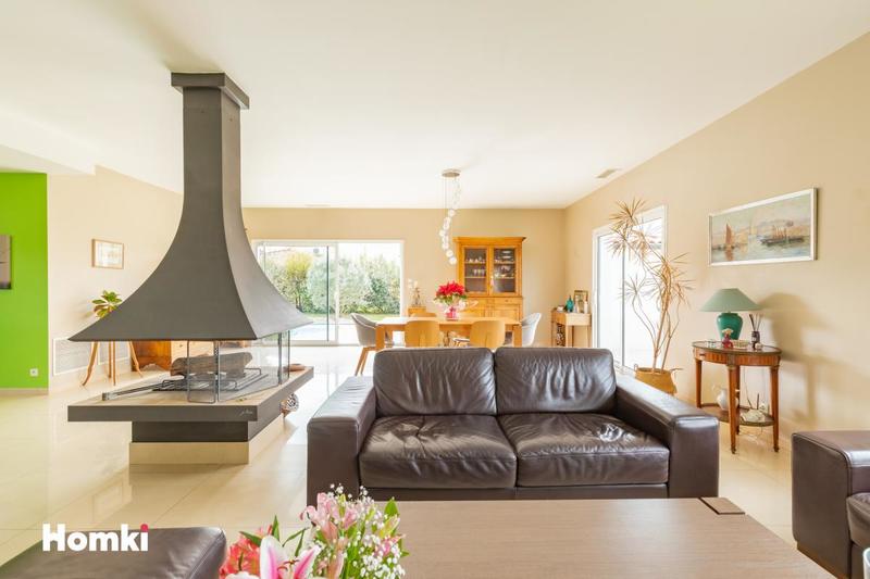 Maison - 192 m² - 5 pièces