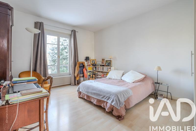 Maison - 200 m² - 8 pièces