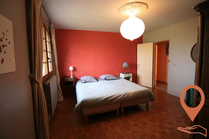 Maison traditionnelle - 575 m² - 16 pièces