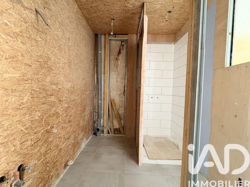 Immeuble - 75 m² - 5 pièces
