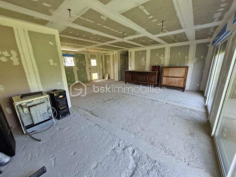 Maison traditionnelle - 100 m² - 4 pièces