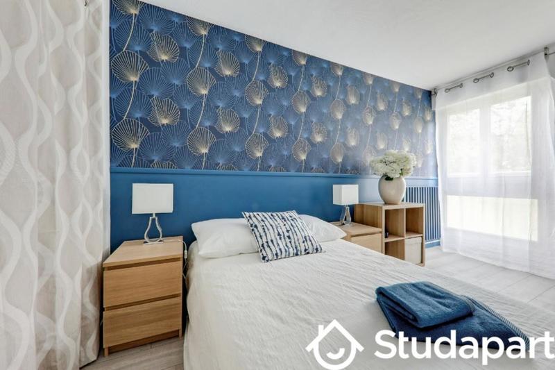 Chambre - 12 m² - 1 pièce