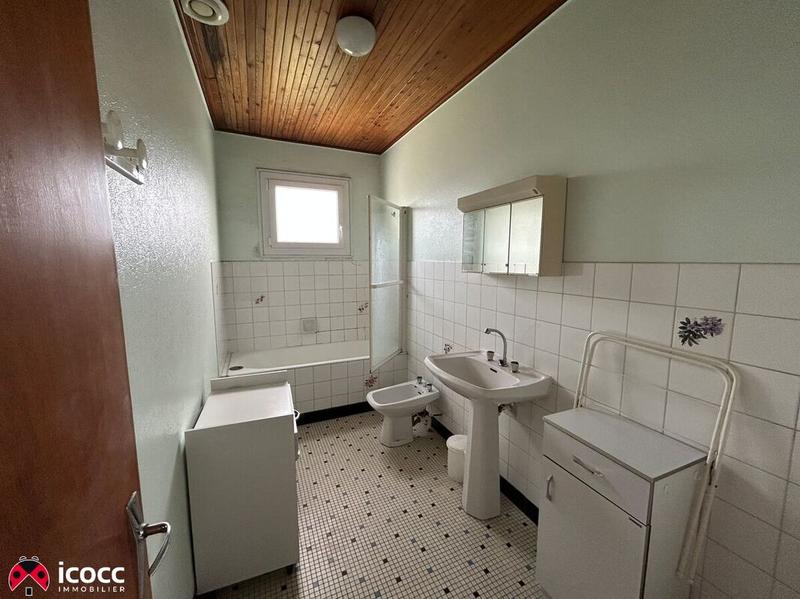 Maison - 131 m² - 9 pièces