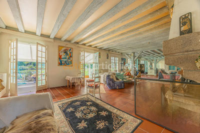 Maison - 344 m² - 7 pièces