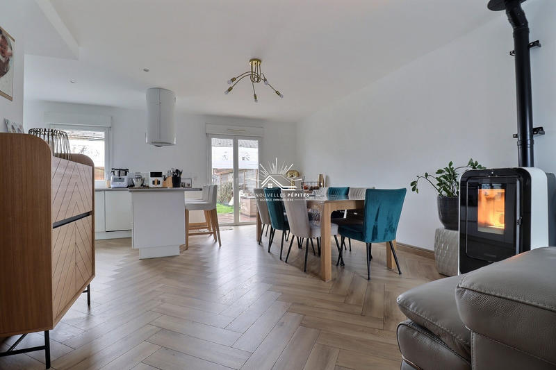 Maison - 92 m² - 5 pièces