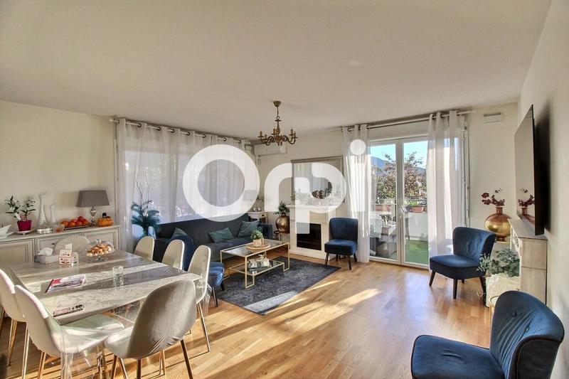 Appartement - 83 m² - 4 pièces