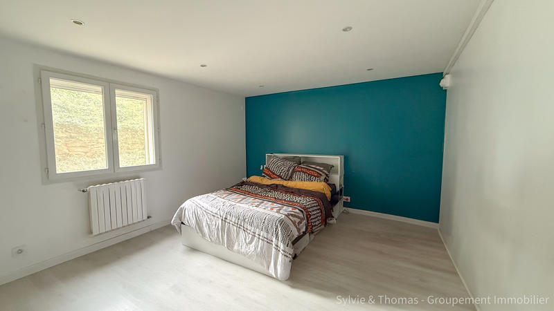 Maison - 200 m² - 9 pièces