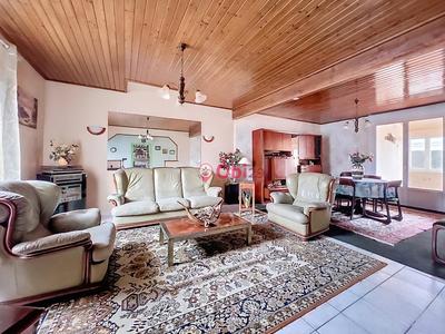 Maison - 165 m² - 7 pièces