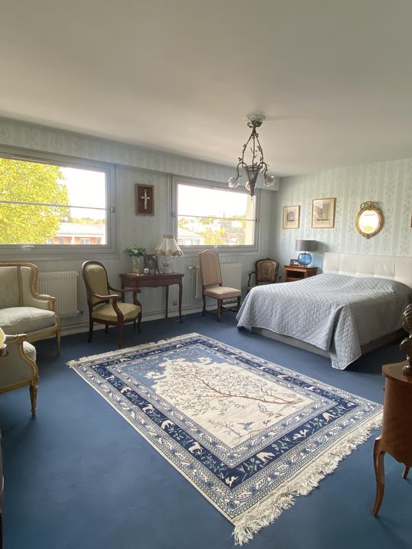 Appartement - 150 m² - 6 pièces