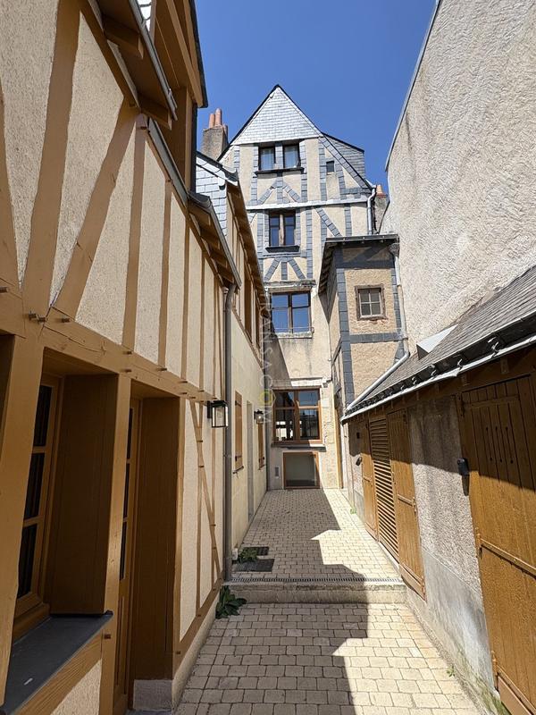 Appartement - 70 m² - 2 pièces