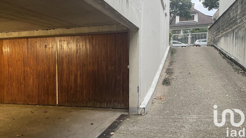 Parking - 23 m²