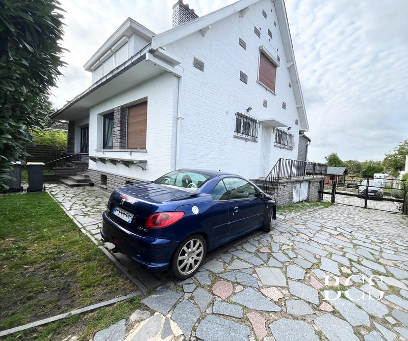 Maison - 174 m² - 9 pièces