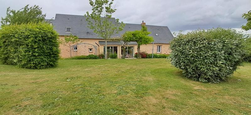 Maison - 162 m² - 6 pièces
