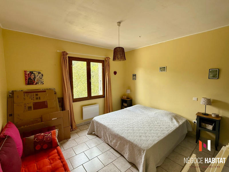 Maison - 220 m² - 8 pièces