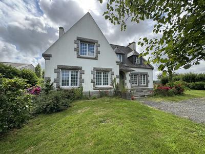 Maison ancienne - 174 m² - 6 pièces