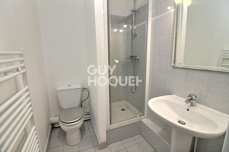 Appartement - 99 m² - 5 pièces