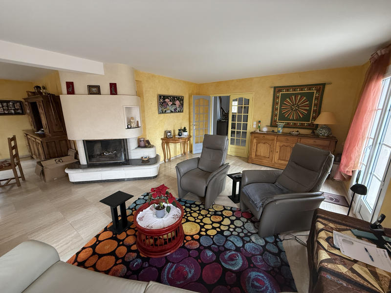 Maison - 185 m² - 7 pièces