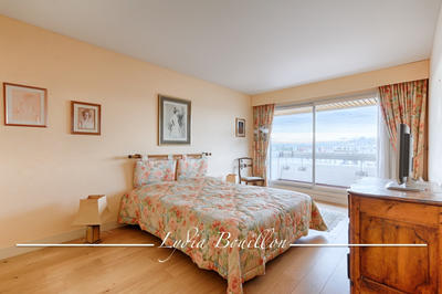 Appartement - 140 m² - 5 pièces