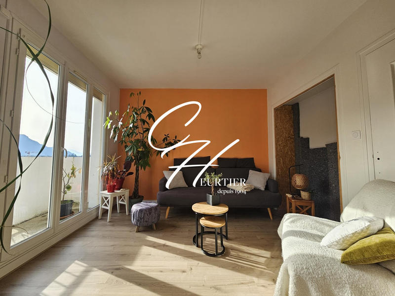 Appartement - 80 m² - 3 pièces