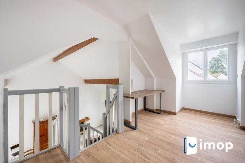 Maison - 141 m² - 5 pièces