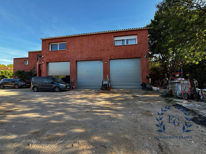 Local commercial - 720 m²