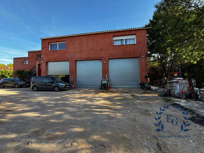 Local commercial - 720 m²