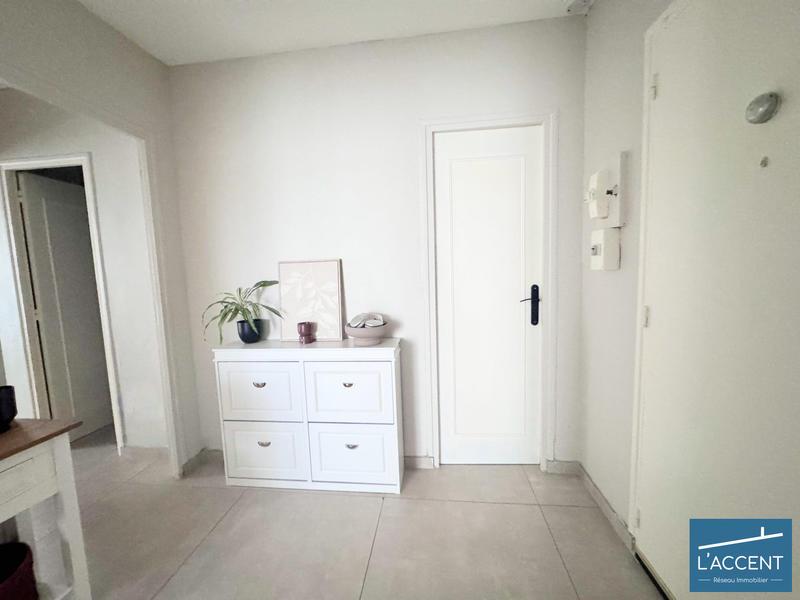 Appartement - 81 m² - 4 pièces