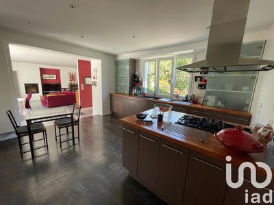 Maison - 143 m² - 6 pièces