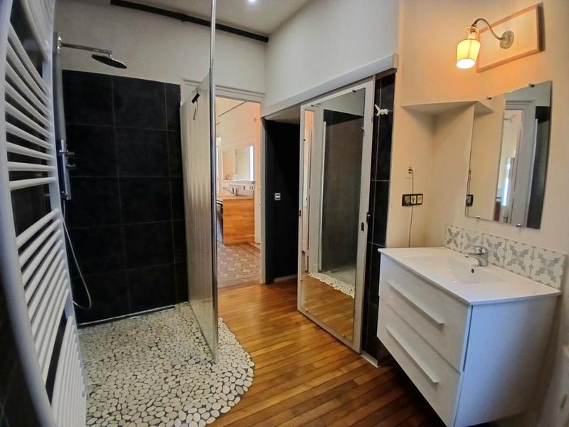 Appartement - 98 m² - 3 pièces