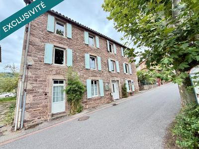 Maison - 210 m² - 12 pièces