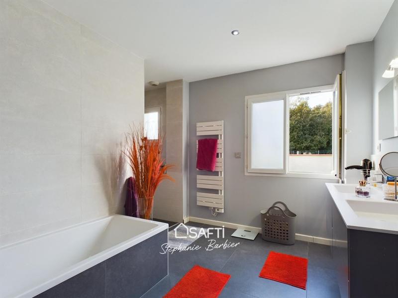 Maison - 187 m² - 6 pièces