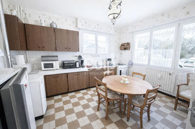 Maison - 108 m² - 8 pièces