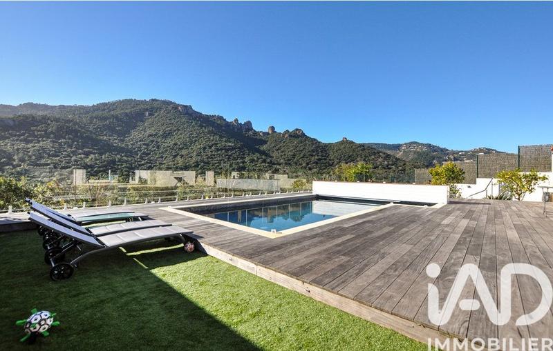 Maison - 130 m² - 5 pièces