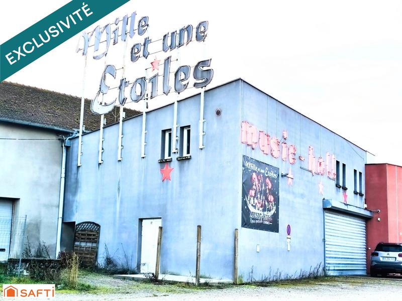 Local commercial - 1 417 m² - 33 pièces