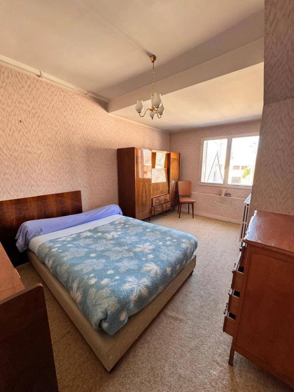 Maison - 99 m² - 5 pièces