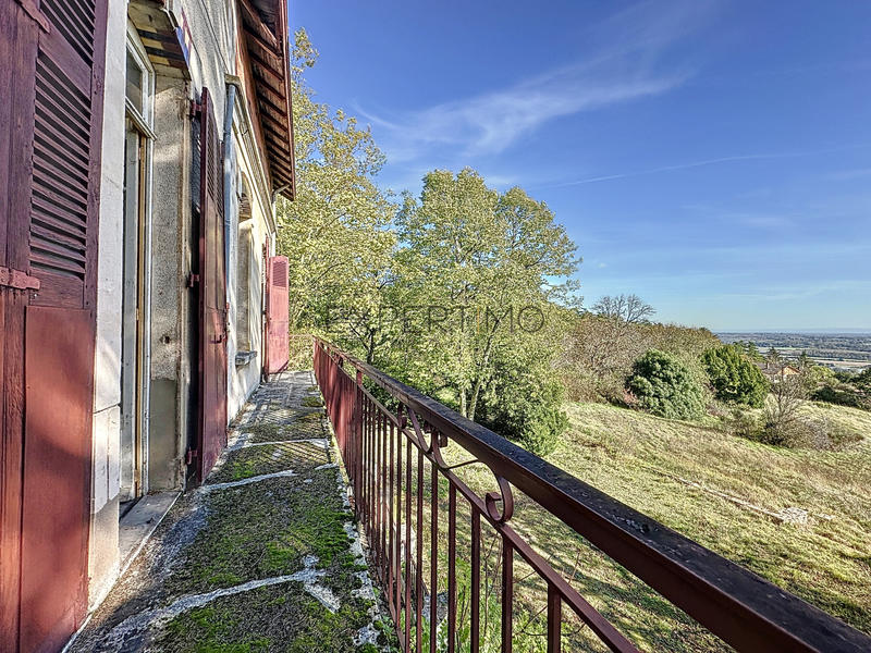 Château - 331 m² - 10 pièces